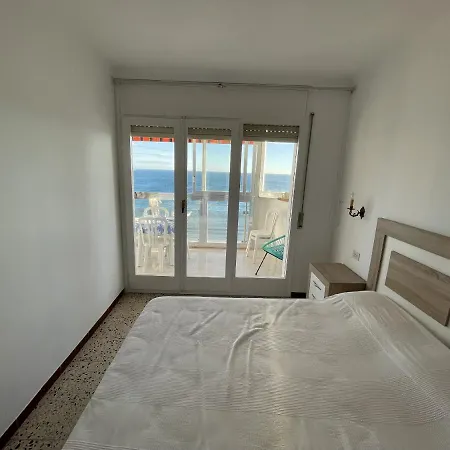 Apartment Europa 74 *